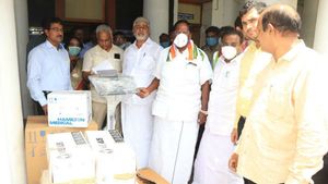 போன் செய்தால் போதும்.. பால், காய்கறி, மளிகை வீட்டிற்கே வரும்.. நாராயணசாமி அதிரடி! 