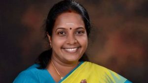 கோவையில் மோடி கிச்சன்... நாளொன்றுக்கு 500 பேருக்கு உணவு... தொடங்கி வைத்த வானதி சீனிவாசன் 