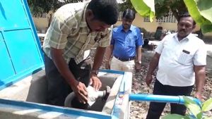 திமுக பொருளாளர் துரைமுருகனின் குடிநீர் ஆலைக்கு சீல்.. அனுமதியின்றி செயல்பட்டதாக புகார் 