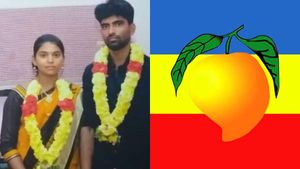 பாமகவினரால் கடத்தப்பட்ட இளமதி எங்கே... உயிருடன் இருக்கிறாரா.. மீட்க வேண்டும்.. திருமாவளவன் கோரிக்கை 