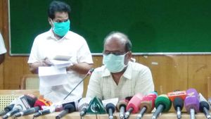கொரோனா முன்னெச்சரிக்கை.. இன்று இரவு முதல் 50 பகுதிகள் முழுமையாக அடைக்கப்படும்: திருச்சி கலெக்டர் 