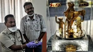 530 மில்லி கிராம் தங்கத்தில்.. மருத்துவர், காவலர்கள், தூய்மை பணியாளர்களின் வடிவம்! 