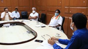வெளியூர் போனால்.. புதுச்சேரிவாசிகளுக்கு புது செக்.. 14 நாட்கள் தனிமை கட்டாயம்..  நாராயணசாமி 