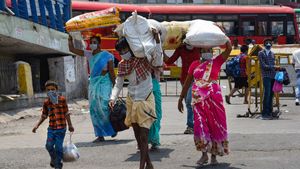 ரொம்ப நன்றி சார்... நல்ல வருமானம்.. திரும்பவும் திருச்சிக்கு வருவோம்.. உருகும் வடமாநில இளைஞர்கள் 