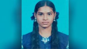 17 வயதுதான்.. உடம்பெல்லாம் காயங்கள்.. வயலில் சிதைந்து போய்.. கொடூரமாக வேட்டையாடப்பட்ட மெளனிகா!