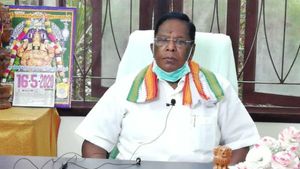ரகசிய துறைகளை தனியார் மயமாக்குவது ஜனநாயகத்துக்கு உகந்ததல்ல.. நாராயணசாமி சாடல் 