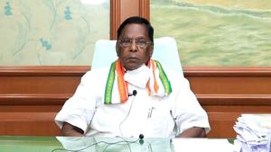புதுச்சேரியிலும் மே 31 வரை ஊரடங்கு நீட்டிப்பு.. லோக்கல் பஸ் ஓடும்.. முதல்வர் நாராயணசாமி 