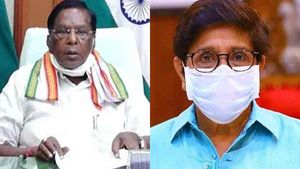 கிரண்பேடி பொய்யான தகவலை சொல்லி வருமானத்தை கெடுக்கிறார்.. நாராயணசாமி குற்றச்சாட்டு 