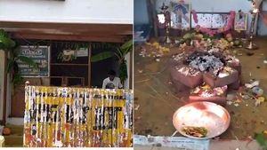 அங்க என்ன வாழைக்குலையெல்லாம் கட்டிருக்கு.. ஓ.. டாஸ்மாக் கடை திறப்பா.. அப்பச் சரி அப்பச் சரி! 