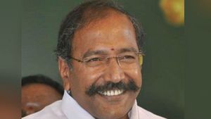விவசாய பம்பு செட்களில் மின் மீட்டர் பொருத்தும் பணி நிறுத்தம்.. அமைச்சர் தங்கமணி அறிவிப்பு! 