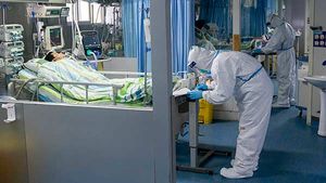 யம்மாடியோ.. 62 நாள் கொரோனா சிகிச்சைக்கு ரூ. 8.35 கோடி பில்.. ஷாக்கான அமெரிக்க தாத்தா