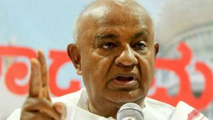 சீன எல்லையில் நடப்பது என்ன?.. உண்மையை சொல்லுங்கள்.. பிரதமரிடம் தேவ கௌடா கோரிக்கை 