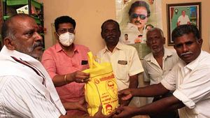 62 ஆண்டுகால திமுக தொண்டர் குடும்பத்திற்கு உதவிய எம்எல்ஏ சரவணன் 