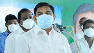 ஹைகோர்ட் அனுமதி பெற்று சாத்தான்குளம் தந்தை மகன் மரணம் குறித்து சிபிஐ விசாரணை.. முதல்வர் அறிவிப்பு 