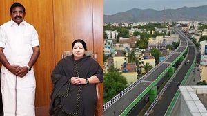 சேலத்தில் ஈரடுக்கு மேம்பாலம்... ஜெயலலிதாவுக்கு பெருமை சேர்த்த முதலமைச்சர் எடப்பாடி பழனிசாமி 