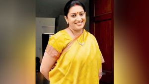 எம்பி ஸ்மிருதி ராணியை 