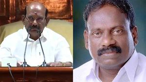 காங்கிரஸ் அதிருப்தி எம்எல்ஏ தனவேலுவிடம் சபாநாயகர் விசாரணை.. புதுச்சேரியில் அரசியல் பரபரப்பு 