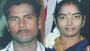 மனைவி தலையில் சிலிண்டரை போட்டு கொன்ற கணவன்.. தூக்கிட்டு தற்கொலை.. புதுச்சேரியில் பரபரப்பு 