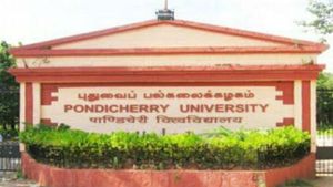 புதுவை பல்கலைக்கழக இறுதியாண்டு செமஸ்டர் தேர்வு ரத்து.. பல்கலைக்கழக நிர்வாகம்  அதிரடி அறிவிப்பு 