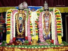 ஸ்ரீவில்லிபுத்தூர் ஆண்டாள் கோவில் ஆடிப்பூரம் விழா - கோவில் வளாகத்தில் 5 கருடசேவை 