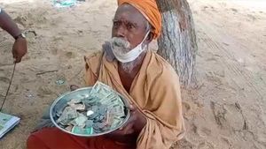 சபாஷ் பூல்பாண்டியன்.. வீடு வீடாக யாசகம் பெற்ற ரூ.50,000 பணத்தை கொரோனா நிவாரணத்திற்கு வழங்கி அசத்தல் 
