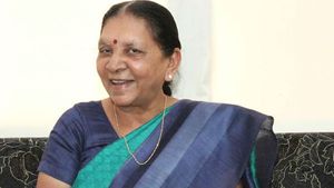 மத்தியப்பிரதேசம் ஆளுநர் பொறுப்பு... உபி ஆளுநர் ஆனந்தி பென்னிடம் ஒப்படைப்பு!! 