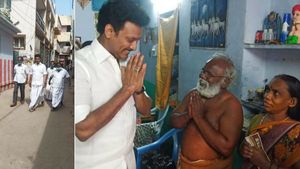 உதவி கேட்டு வந்த அழைப்பு... வீடு தேடிச் சென்று உதவிய அன்பில் மகேஷ் எம்.எல்.ஏ... நெகிழ்ந்த தம்பதி 
