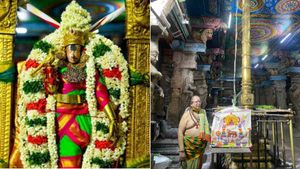 ஆடி முளைக்கொட்டு திருவிழா 2020: மதுரை மீனாட்சி அம்மன் கோவிலில் கொடியேற்றம் 