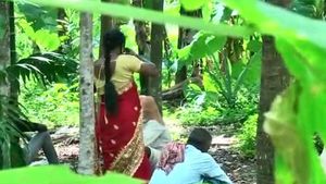 வாழைத்தோட்டத்தில்.. திருநங்கையுடன் குடிமகன்கள் அட்டகாசம்.. குமுறலில் குழித்துறை.. வைரலாகும் வீடியோ!