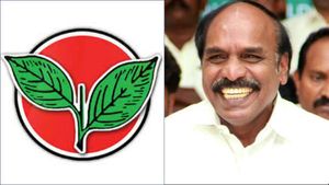 அதிமுகவில் இளைஞர் பட்டாளம் இல்லையாம்... சொல்வது வேறு யாருமல்ல... அதிமுக எம்.எல்.ஏ தான்..! 