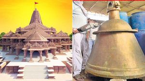 15 கி.மீ ஒலிக்கும்.. 2.1 டன் எடை.. அயோத்தி ராமர் கோயில் மணியை உருவாக்கிய இந்து- முஸ்லீம் நண்பர்கள் 