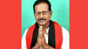 குளித்தலை திமுக எம்எல்ஏ ராமருக்கு கொரோனா  உறுதி - திருச்சி தனியார் மருத்துவமனையில் சிகிச்சை 