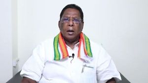 புதுவையிலும் விநாயகர் சிலை ஊர்வலத்துக்கு தடை- முதல்வர் நாராயணசாமி 