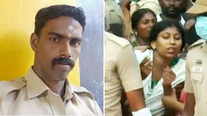 10 மாத கைகுழந்தை..  3 மாத கர்ப்பிணி மனைவி..  பரிதவிக்கும் போலீஸ்காரர் சுப்பிரமணியன் குடும்பம் 