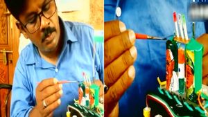 பேட்டரியில் விடுதலைப் போராட்ட வீரர்கள்...அசத்திய கோயம்புத்தூர் கலைஞர்!! 