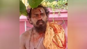 அமெரிக்க பெண்ணை பலாத்காரம் செய்ய முயற்சி- தர்ம அடிவாங்கிய திருவண்ணாமலை சாமியார் கைது 