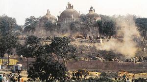 மொத்தம் 2000 பக்க தீர்ப்பு.. பாபர் மசூதி இடிப்பு வழக்கு தீர்ப்பின் முக்கிய அம்சங்கள் இதுதான்! 