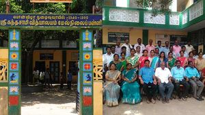கனகா டீச்சர் முதல் கஸ்தூரி மேடம் வரை... என்னை செதுக்கிய நல் ஆசிரியர்கள் 