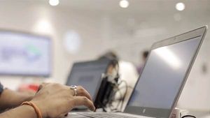Accenture Layoff : 1 அல்ல.. 2 அல்ல.. 7 மாத சம்பளம் கொடுக்கும் அக்சென்சர்.. ஊழியர்கள் ஷாக்! 