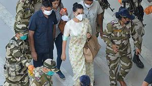 சுற்றிலும் கமாண்டோக்கள்.. நடுவே மகாராணி போல நடந்து வந்த கங்கனா ரனாவத்.. அடேங்கப்பா பாதுகாப்பு! 