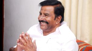 ஏங்க கொரோனாவும் இல்ல... ஒன்னும் இல்ல.. இது உங்களுக்கு தேவையா... கே.என்.நேரு 'கலகல' பதில்..! 