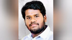 தங்கையை காதலித்து உல்லாசம் அனுபவித்து கைவிட்ட இளைஞர்.. உடந்தையாக இருந்த நண்பர் படுகொலை 