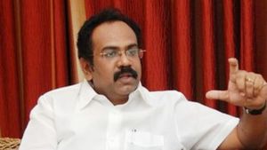 இக்கட்டான நிலை.. அனுப்புறது கஷ்டம்.. உடனே போனை போட்ட 