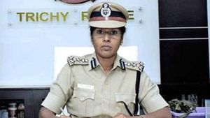 மாணவர்களின் மன அழுத்தத்தை ஆசிரியர்களால் மட்டுமே உணரமுடியும் - திருச்சி சரக டிஐஜி ஆனி விஜயா 