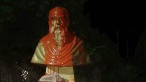 திருச்சியில் பெரியார் சிலைக்கு காவி சாயம்.. போலீஸில் புகார் 