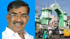 அமைச்சராக நான் இங்கு வரவில்லை... வியாபாரியாக வந்திருக்கிறேன்... உருகிய வெல்லமண்டி நடராஜன்..! 