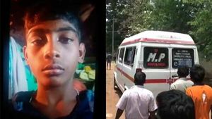 தொட்டிலில் விளையாடிய போது சேலை கழுத்தில் இறுக்கி சிறுவன் பலி.. மதுரையில் பரிதாபம் 
