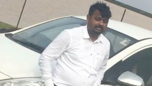 போர் விமானங்கள் குறித்த ரகசிய தகவல்களை பாக். ஐஎஸ்ஐ-க்கு கடத்திய மகா. ஹெச்.ஏ.எல். ஊழியர் கைது 