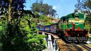 குன்னூர்-ஊட்டி இடையே நாளை முதல் மலை ரயில் சேவை.. சுற்றுலா பயணிகள் குஷி 