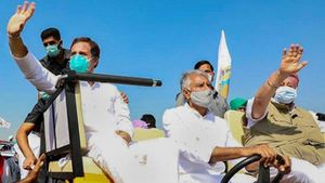 காங்கிரஸ் ஆட்சிக்கு வந்தவுடன்... புதிய விவசாய சட்டங்கள் குப்பையில் வீசப்படும்... ராகுல் உறுதி..! 
